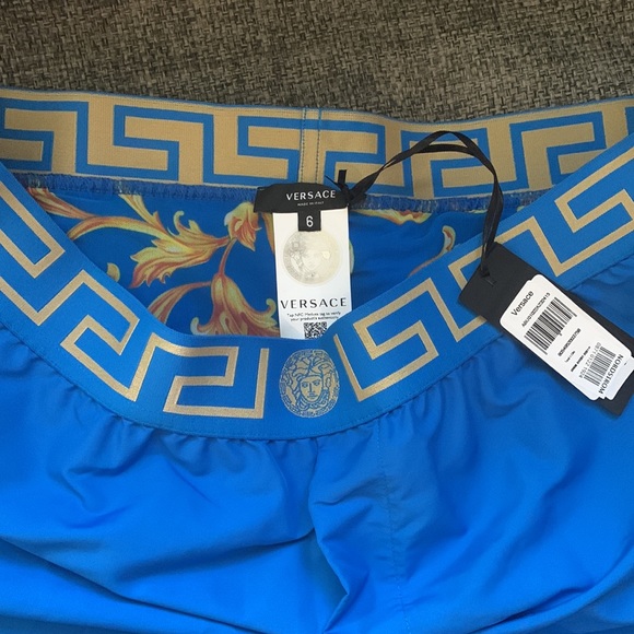 *NWT* Versace Greca band swim trunks XL, sold out in stores - Picture 3 of 8
